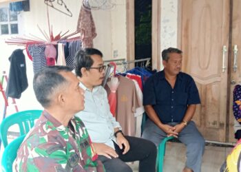 Gali Informasi ,Babinsa Jajaran Kodim 0510/Trs Rutin Komsos di Wilayah Binaan