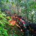 Prajurit Yonif 433 Kostrad dan Tim Gabungan Temukan Korban Kedua Pesawat ATR 42-500 di Jurang Terjal Gunung Bulusaraung