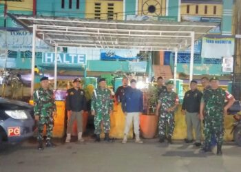Babinsa, Intensifkan Patroli Malam Bersama Komduk Cegah Kejahatan