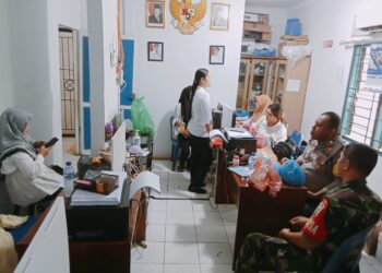 Babinsa Bersama Bhabinkamtibmas Komsos dengan Perangkat Desa Batu Rejo