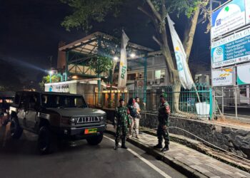 Babinsa Intensifkan Patroli Malam Bersama Komduk,Wujudkan Kondusifitas Wilayah