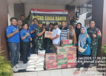Respons Cepat Banjir Tangerang, Koramil 01 Salurkan Sembako