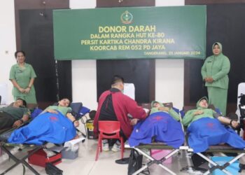 Peringati HUT ke-80 Persit KCK,Korem 052/Wkr Gelar Bakti Sosial Donor Darah