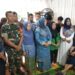 Wujud kepedulian dan Jalin hubungan kerja yang baik, Babinsa Koramil 0201-14/PB melayat kerumah duka mitra kerja