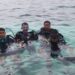 Denmatra 3 Pasgat Laksanakan Selam Bersama Pangkodau III dalam Rangka Penanaman Terumbu Karang di Perairan Biak