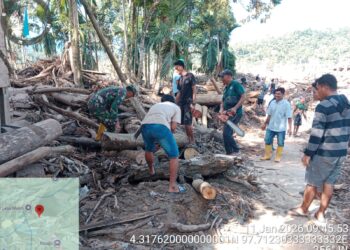 Pasca Banjir, Babinsa Turun Tangan Pulihkan Akses Vital Desa Melidi