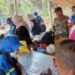 Sinergi TNI dan Puskesmas, Warga Blangsunong Terima Layanan Kesehatan Pasca Banjir