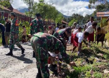 Kodim 1714/PJ Laksanakan Kegiatan “Sekolahku Bersih, Sekolahku Indah, Sekolahku Sehat” Secara Serentak di Se-Kabupaten Puncak Jaya