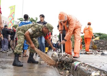 Jaga Jakarta Bersih, Pangdam Jaya Bersama Forkopimda Pimpin Kerja Bakti Serentak di Seluruh Wilayah Kodam Jaya