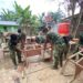 Batalyon Zeni Tempur 10 Kostrad Melaksanakan Pembersihan Pasca Banjir Bandang Aceh Tamiang
