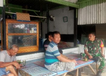 Komsos dengan warga binaan sambil ngopi