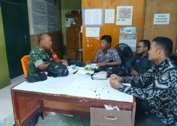 Babinsa Mabar Laksanakan Komsos dengan Guru dan Kepala Sekolah di Yayasan Bani Adam