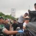 Wujudkan Banten ASRI,400 Prajurit Korem 064/MY Bersihkan Kota Serang