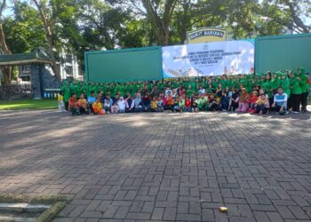 Personel dan Persit Koramil 0201-16/TM Meriahkan Lomba Olahraga dalam Rangka HUT Persit di Lapangan Benteng