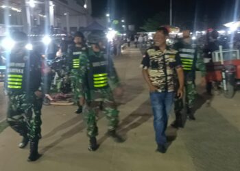 Koramil 11/KP Bersama Komduk Hadir Jaga Keamanan Lingkungan Warga