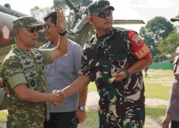 Dandim 0210/TU Bersama Forkopimda Sambut Kunker Kasum TNI dan Menko PMK di Kabupaten Taput