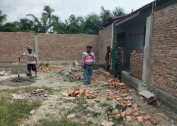 Danramil 03/SB Tinjau Pembangunan Koperasi Merah Putih Desa Sei Penggantungan, Pastikan Berjalan Sesuai Target