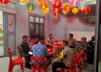 TNI–Polri Jaga Harmoni Imlek 2026, Koramil 11/KP Amankan Ibadah di Kotapinang