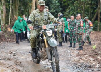 TMMD Ke-127 di Sukamenak Dipantau Langsung Danrem 064/MY, Fokus Jalan Desa, RTLH, dan Sanitasi