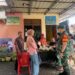 Babinsa Koramil 0201-02/MT Monitor Pasar Murah di Kelurahan Gaharu untuk Bantu Warga