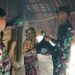 Hadir untuk Rakyat, Yonarmed 12 Kostrad Bagikan Sembako di Wilayah Perbatasan
