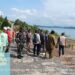 Sertu HP. Hutagalung Dampingi Tim dari DKP Provinsi Kepri dan Kabupaten Lingga beserta Akademisi Survey Lokasi Kampung Nelayan Merah Putih