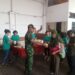 Menjelang Berbuka Puasa ,Babinsa Koramil 06/Kj Dampingi Pengurus Gereja Bethel Indonesia Bagikan Nasi Kotak Gratis