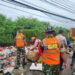 TNI Polri dan Masyarakat Aksi Bersih-Bersih Sampah di Wilayah Kp. Pasar Kemis,Mendukung Program Gerakan Nasional Asri