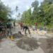 Personel Satgas TMMD Ke-127 Kodim 1514/Morotai Laksanakan Pemasangan Mal dan Pengecoran Drainase di Gotalamo