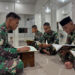 Tingkatkan Keimanan, Prajurit Yonif 5 Marinir Laksanakan Sholat Tarawih dan Tadarus 