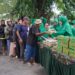 Ramadan Penuh Berkah, Persit Koorcab Rem 064 Bersihkan Fasilitas Umum dan Bagikan Ratusan Takjil