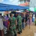 Koramil Pondok Aren Berbagi Takjil dan Dukung UMKM Jelang Ramadhan