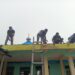 Tetap Semangat di Tengah Puasa, Satgas Operasi Trisila TNI AL Percantik Masjid Al-Jannah di Kepulauan Aru