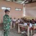 Pelindung Bangsa, Pencerdas Jiwa: Satgas Pamtas Yonarhanud 2 Kostrad Laksanakan Kegiatan Gadik di SDK Manusasi