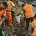 Babinsa Koramil 05/Cilincing Bersama Komduk Terus Bergerak Cepat Atasi Permasalahan Sampah