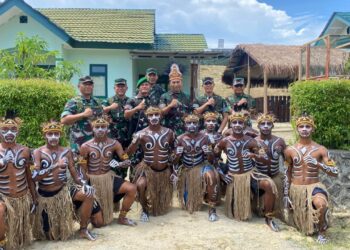 Tim Aswasdallat Kodiklatad Tinjau Program Latihan Yonif TP 864/NN di Kota Senja Kabupaten Kaimana