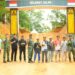 Pertahankan NKRI, Babinsa Perbatasan Bersama Warga Bentuk Kampung Merah Putih di Batas Negeri