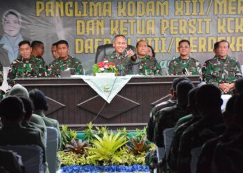 Pangdam XIII/Merdeka Laksanakan Safari Ramadan dan Beri Pengarahan kepada Prajurit Kodim 1310/Bitung
