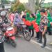 Tebar Berkah Ramadhan, Koramil 0201-16/TM,Persit KCK Ranting 17 Koramil 0201-16/TM Bersama FKPPI Tanjung Morawa Bagikan Takjil kepada Warga Sekitar.