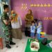 Peduli Kesehatan, Babinsa Kepatihan Wetan Dampingi Nakes Berikan Obat Cacing ke PAUD KB Mawar Kencana