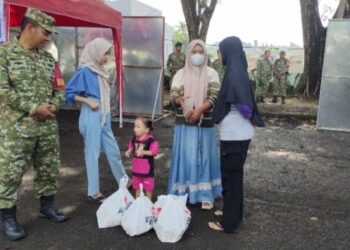Bazar Ramadhan TNI di Kodam XXI/Radin Inten ‘Diserbu’ Warga