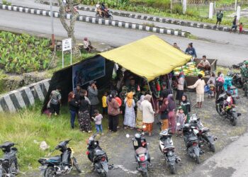 TNI dan Bulog Bersinergi, Hadirkan Program Pangan Murah Beras Dukung  Swasembada Pangan di Kab. Puncak Jaya