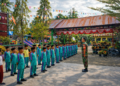 Disiplin Sejak Dini, Babinsa Julok Gembleng Siswa SDN 1 Julok Lewat Latihan PBB