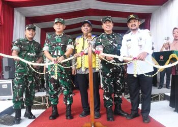 Pangdam IV/Diponegoro Resmikan Jembatan Gantung di Pemalang