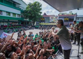 Penuh Kehangatan, Pangdam XV/Pattimura Gelar Olahraga Bersama dan Farewell Party di Makodam