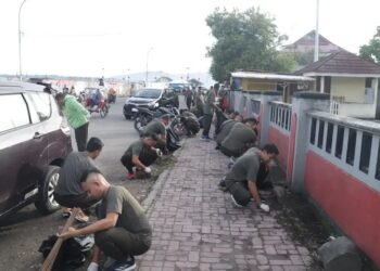 Aksi Nyata Kodam XV/Pattimura Peduli Lingkungan di Jumat Berkah