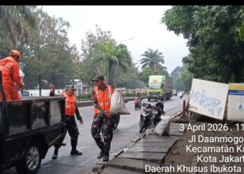 Semangat dan Kerjasama Menjadi Andalan Satgas Sampah Koramil 06/KD Wujudkan Lingkungan ASRI