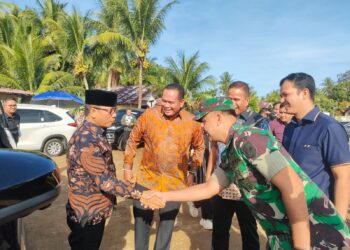 Dandim 0308/Padang Pariaman Wakili Danrem 032/Wbr Hadiri Kunker Mendes PDT RI di Kota Pariaman