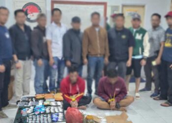 Tim Intel Korem 032/Wbr Bersama Unit Intel Kodim 0304/Agam Gagalkan Peredaran Hampir 1 Kg Sabu