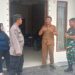 Babinsa Dan Bhabinkamtibmas Kelurahan Cinta Damai Dampingi Penertiban Hunian Redros